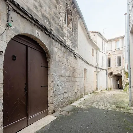 Apartment Maison De La Marbrerie
